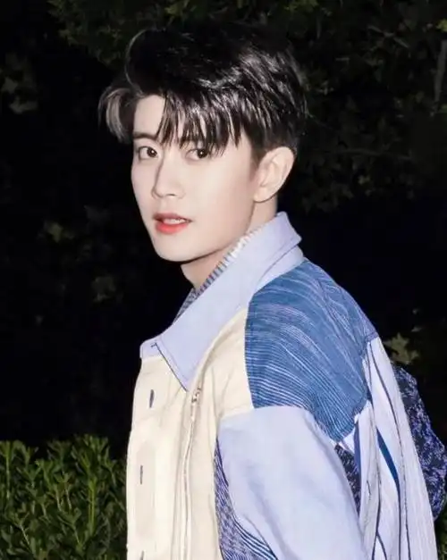 任嘉伦的媳妇聂欢丈夫成名背后有辛酸在家做全职太太也幸福