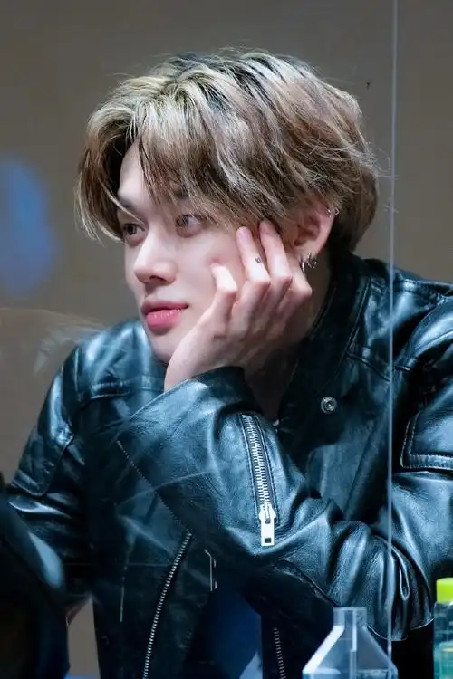 崔然竣天才小猫#02#崔然竣春日暖阳#【220518 yes24签售】饭拍高清