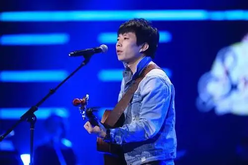 分析了网易云音乐上的100万赵雷粉,发现民谣的套路和