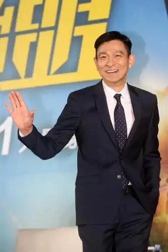 刘德华获仁大颁文学荣誉博士