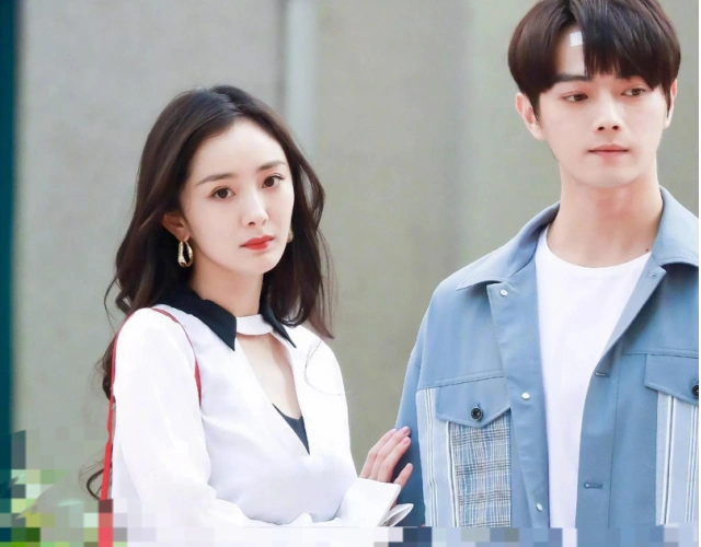 许凯杨幂《二八定律》cp感十足