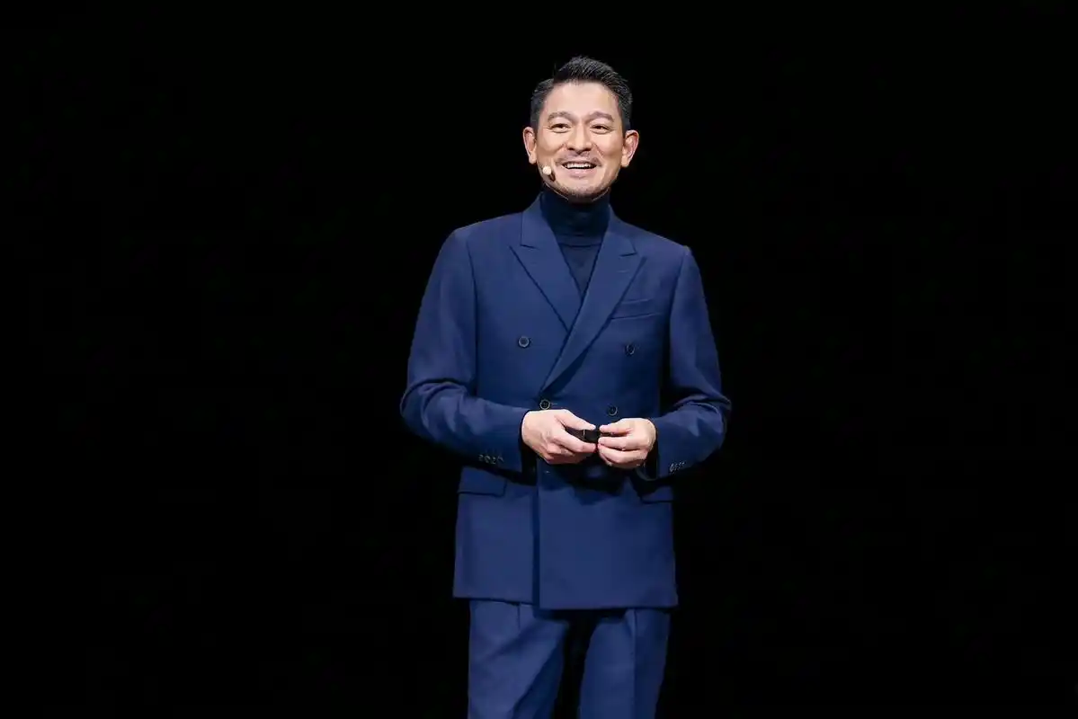 刘德华谈非凡大师我们年轻的时候,曾经一度吐槽刘德华没有什么才能