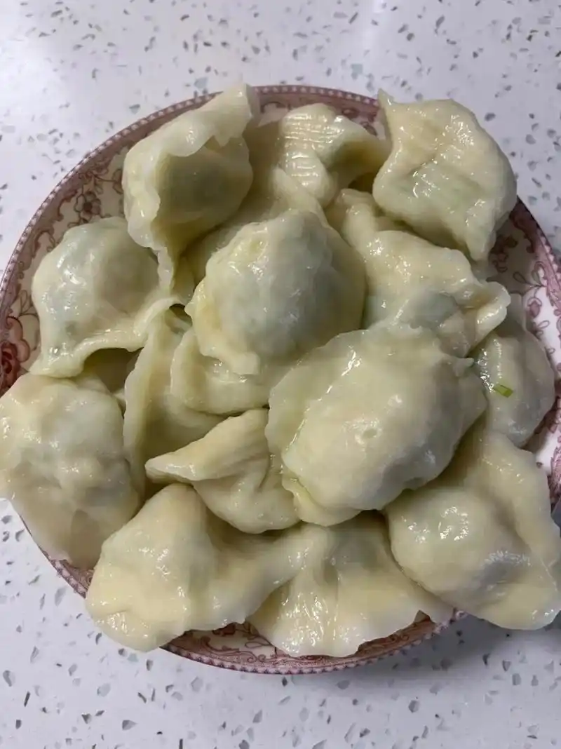 纯手工水饺 #好吃不如饺子 鸡蛋韭菜饺子好吃又美味#吃饺子 - 抖音