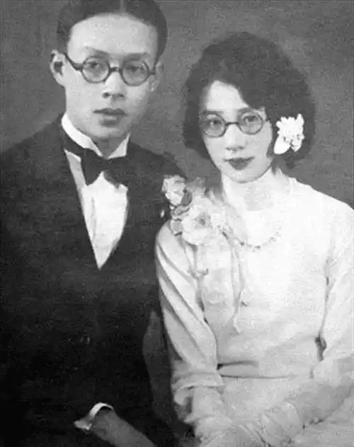 高青子见偶像,衣服袖口一抹紫,沈从文:这不是我小说女主的打扮_张兆和