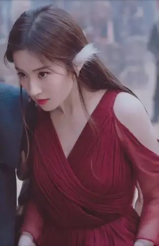 刘亦菲,算不算跑题,哈哈,这张真的像精灵