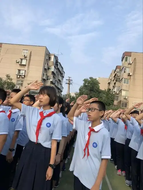 育英中学2018级军训第一天