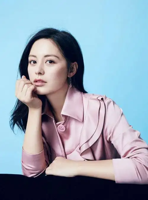 山歌女书记王力可最新写真曝光氧气女神元气感十足