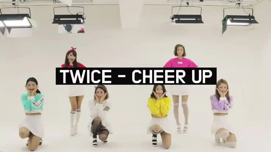 【ppl】韩国车模女团翻跳twice - cheer up