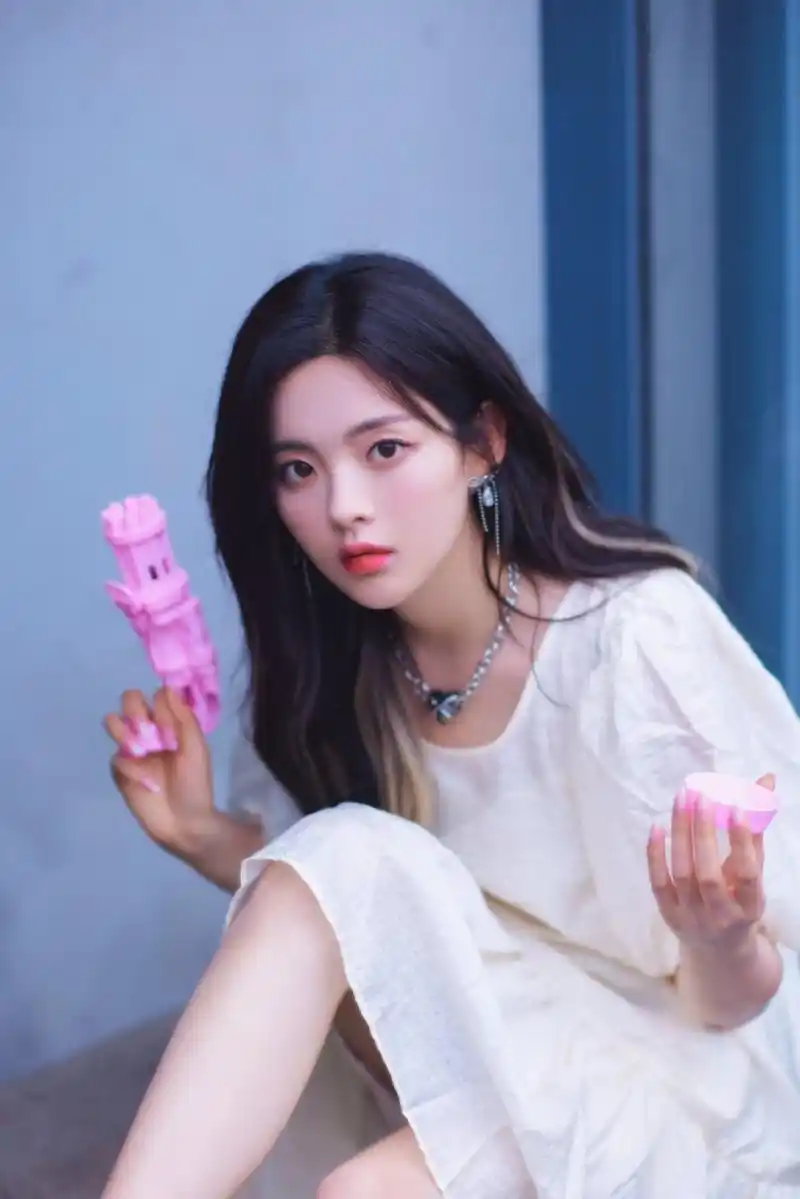 杨超越高清壁纸头像(二十三)[色]