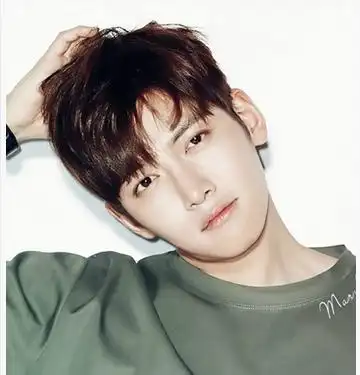 长脸男士发型:减龄帅气的男士发型你剪了吗?