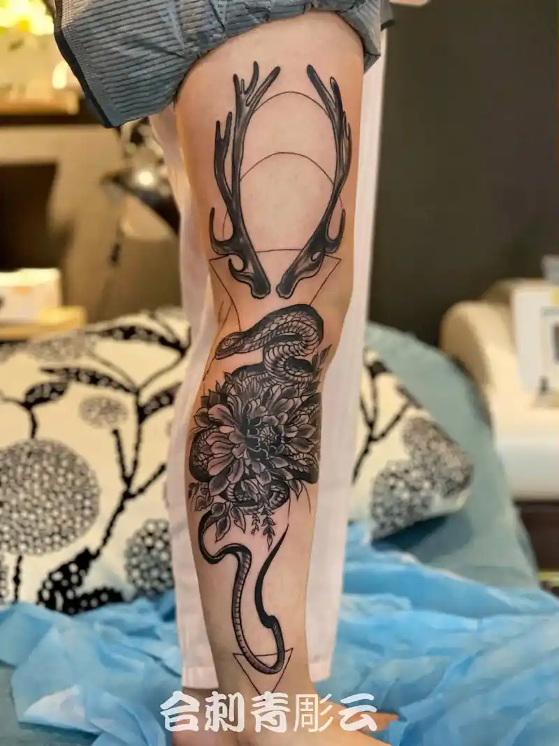 今工 小姐姐的寓意非常棒#手艺人 #无信仰不刺青 #纹身素材 - 抖音