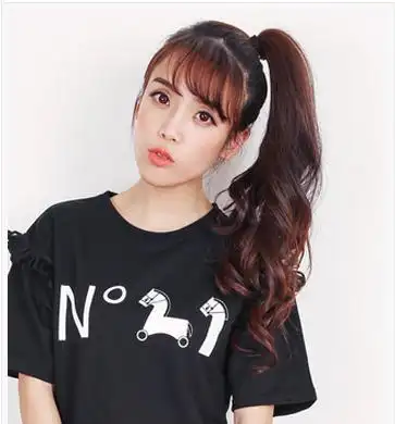 学生烫发发型图片:倍显青春朝气 时尚迷人的学生发型