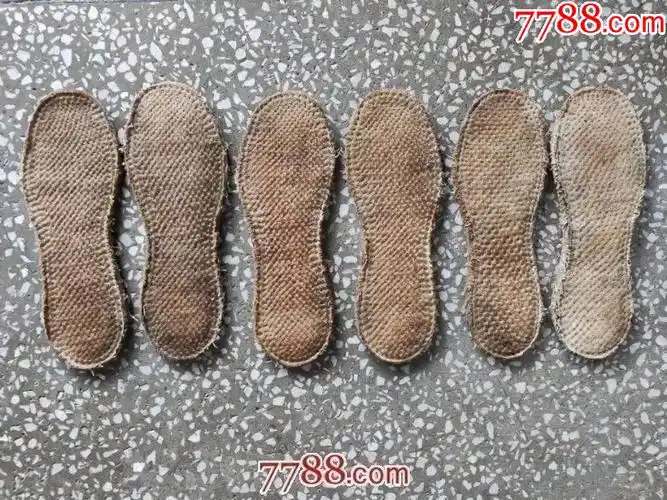 民国怀旧纯手工老布鞋千层底三双一起卖低价出