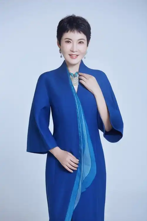 知名个人成长作家张德芬人到中年也可以青春永驻