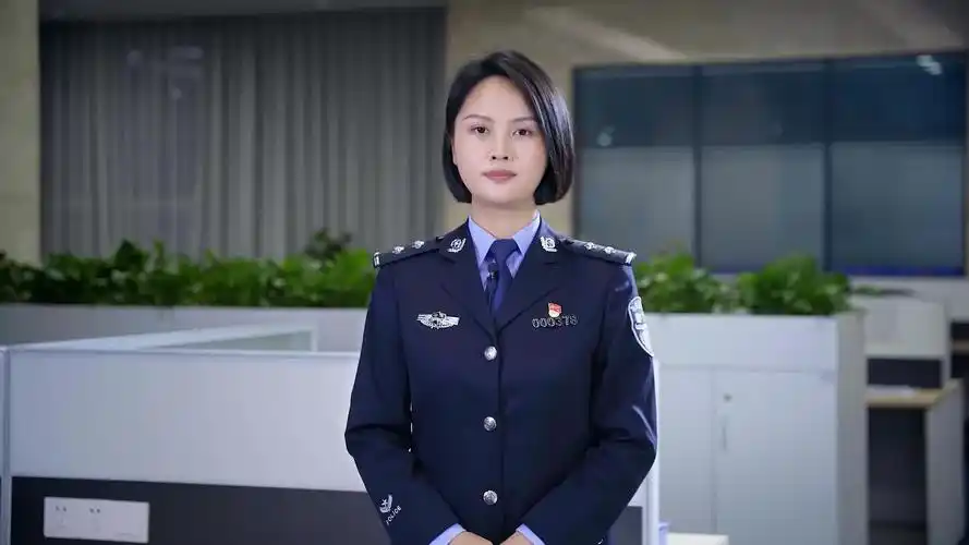 湖南网警李璟莹人人参与文明建设守护网络绿水青山