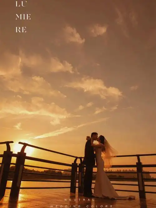 自带唯美和朦胧感每一帧都像流动的油画怦然心动,极致浪漫新人无法