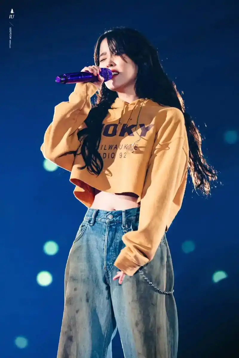 iu2023粉丝演唱会iun1ver5e#iu李知恩 #iu - 抖音