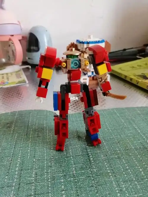 乐高合体机器人