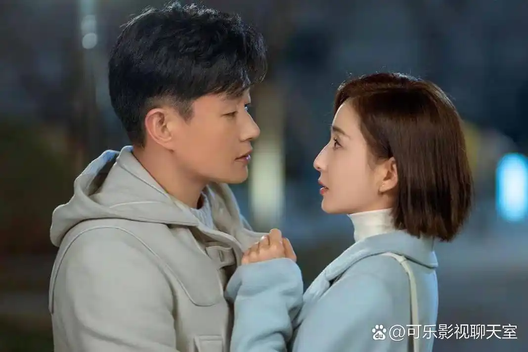 《爱的厘米》:佟丽娅的成功演绎 在电视剧《爱的厘米》中,佟丽娅饰演