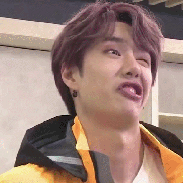 王一博陪你到世界之巅gif