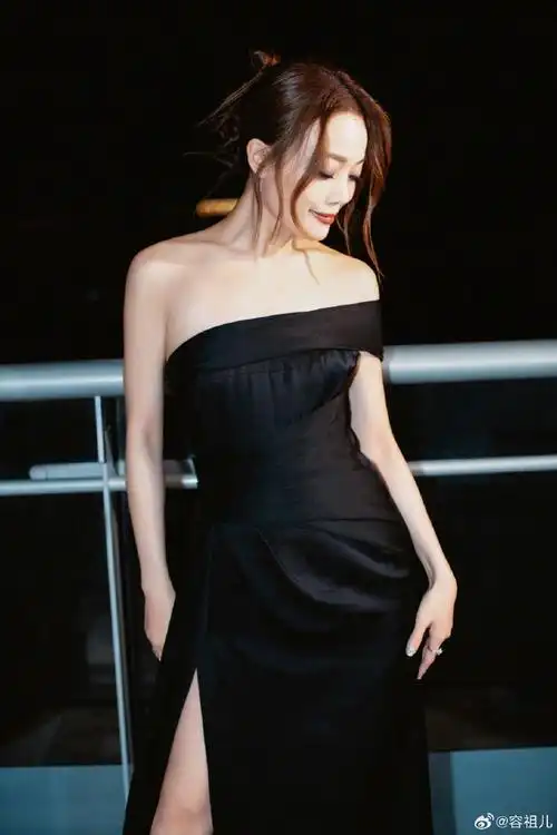 在澳门新濠影汇的《容祖儿eternity演唱会2024》