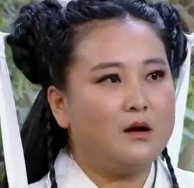 看到热巴的双马尾,突然觉得她和杨超越演《仙剑奇侠传》应该不错