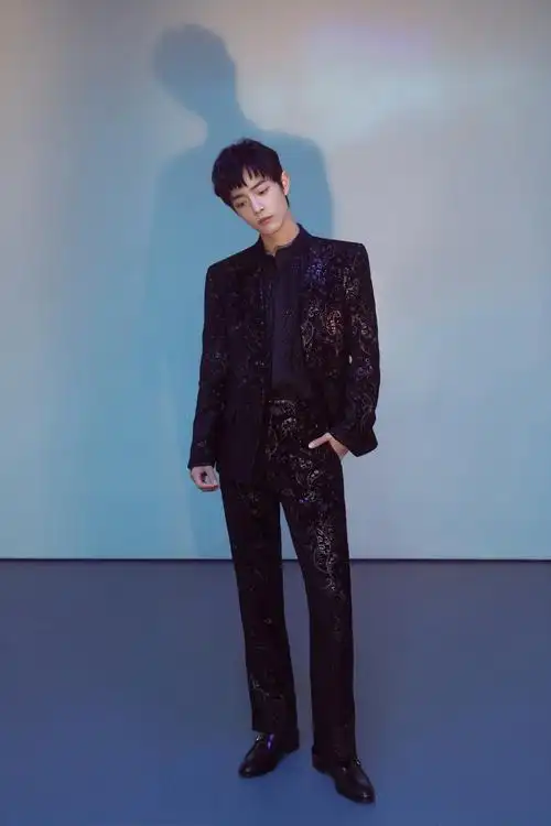 肖战壁纸水印已关&-念霞在