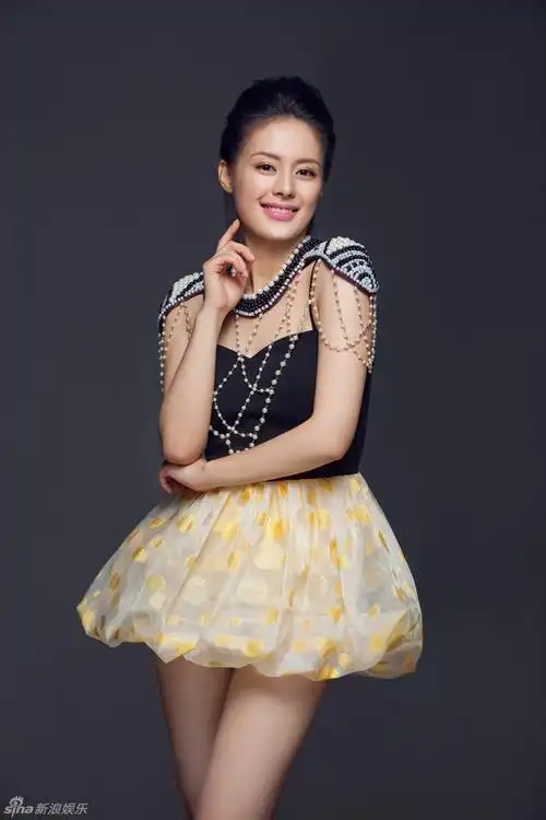 组图王力可甜美大片时尚造型彰显独特