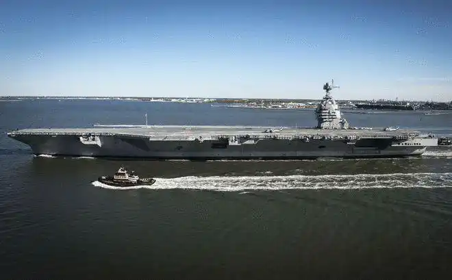 据美媒报道,美国海军的第4艘"福特"级航母——"多里斯·米勒"号第一块