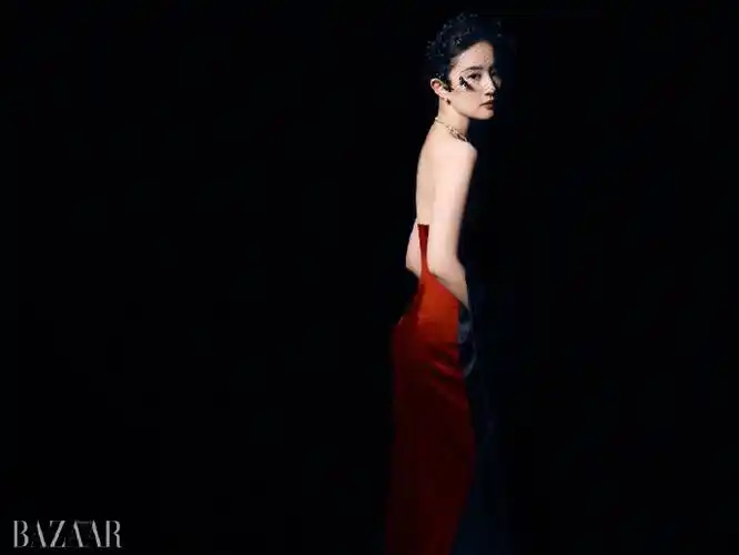 双面刘亦菲芭莎封面大片##刘亦菲时尚芭莎4月刊封面