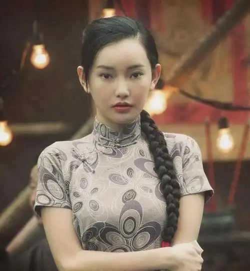 10位穿旗袍的女演员,有人天生媚骨,有人冷若冰霜,有人知性端庄