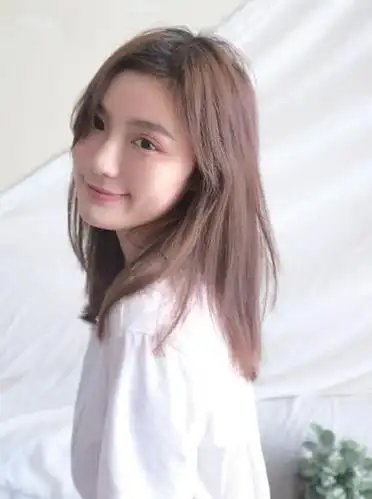 陈雅:爸爸妈妈总是希望我们和他们不一样