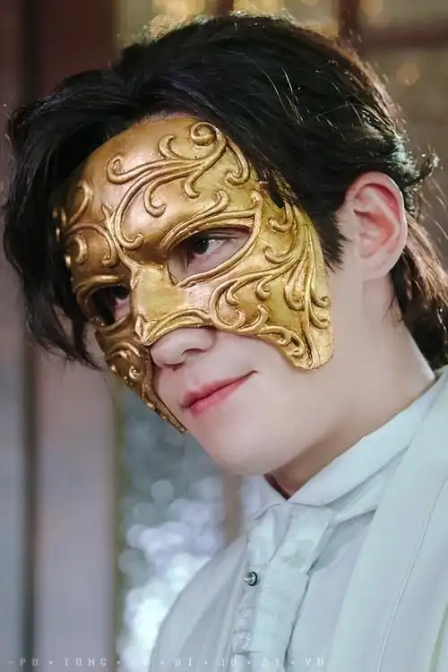 朱一龙,夜尊(图源@普通可爱橘子玉)