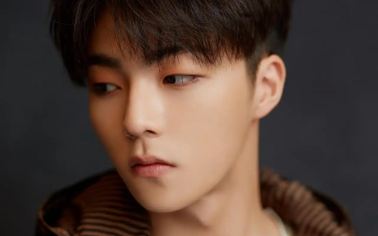 陈立农帅气图片桌面壁纸