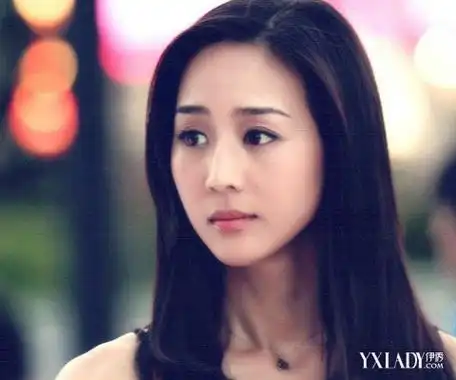 张钧甯整容前后照片差别不大素颜也很美