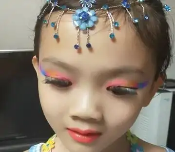 小孩子的舞台妆怎么画漂亮的,图片,少儿舞台妆的简单画法步骤