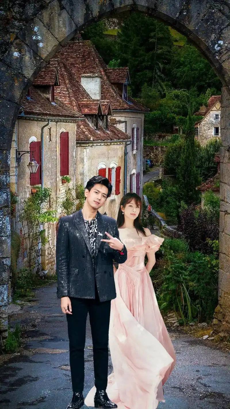 杨紫李现 分享最近做的图集 - 抖音