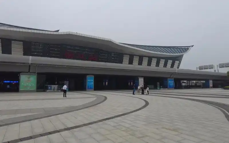 毕业10年回母校系列一 到达宿迁站