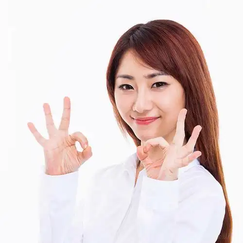 可爱_女人_赞成_手势_隔绝_白色背景_高清图片_全景视觉
