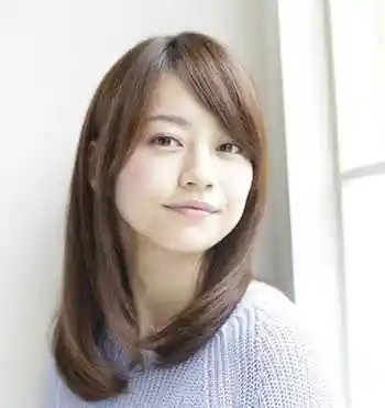 2017女生方脸中长发发型 甜美显瘦又吸睛