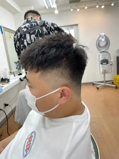 一个可爱的胖子,也有帅气的一面#高田马场美发店#高田马场#锡纸烫