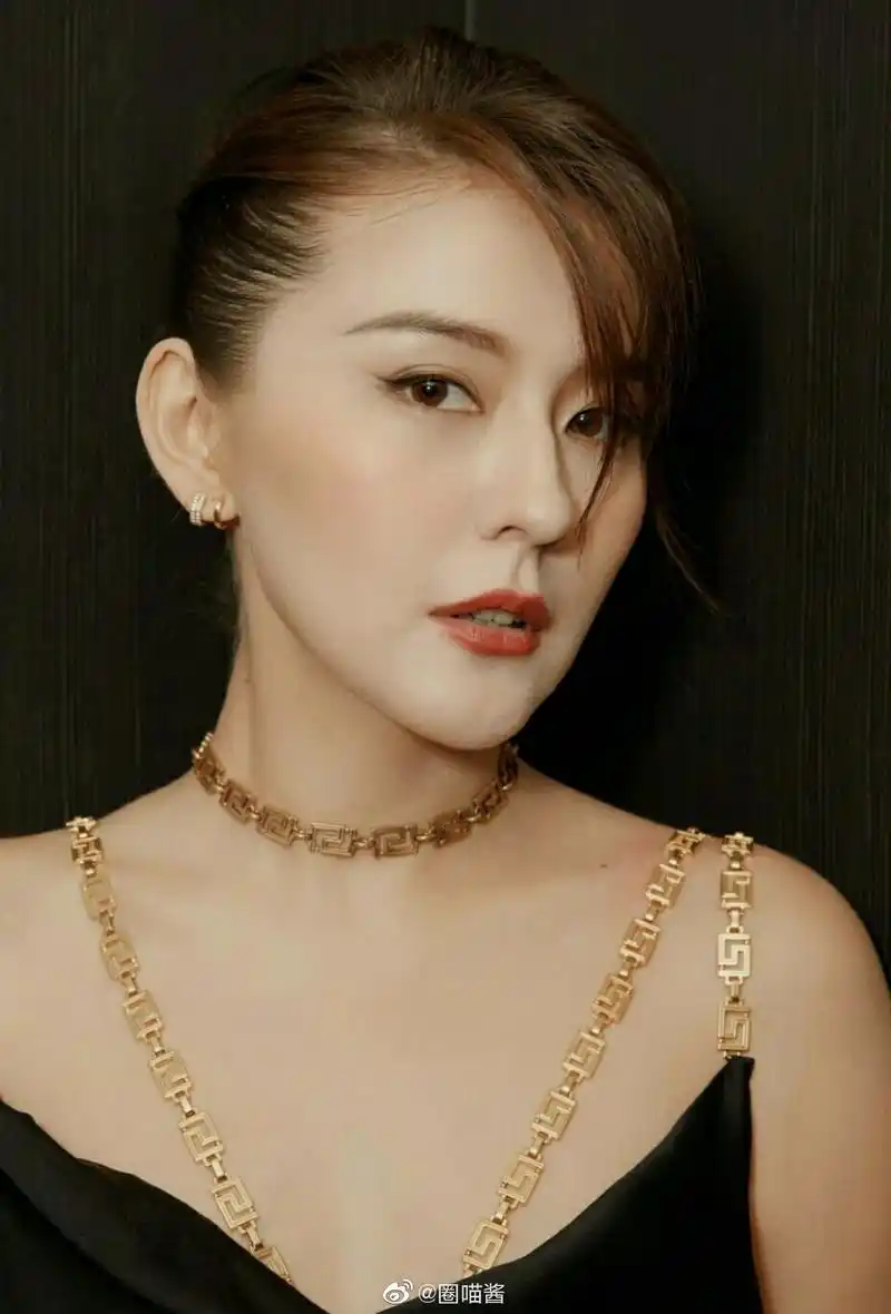 从"雪莉自杀"事件开始,网暴再被提及,网友们越发注意自身言论,可什么