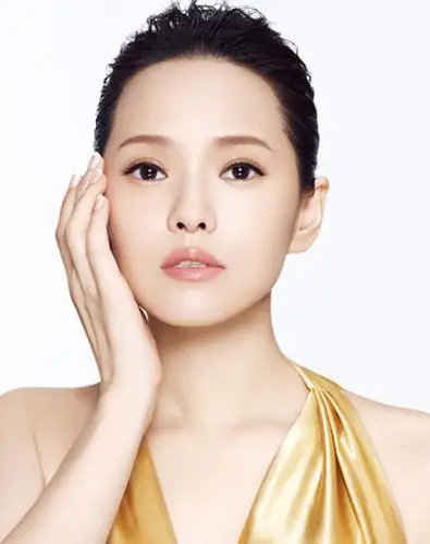 伊能静秀娇嫩肌肤白净细腻如新生儿组图