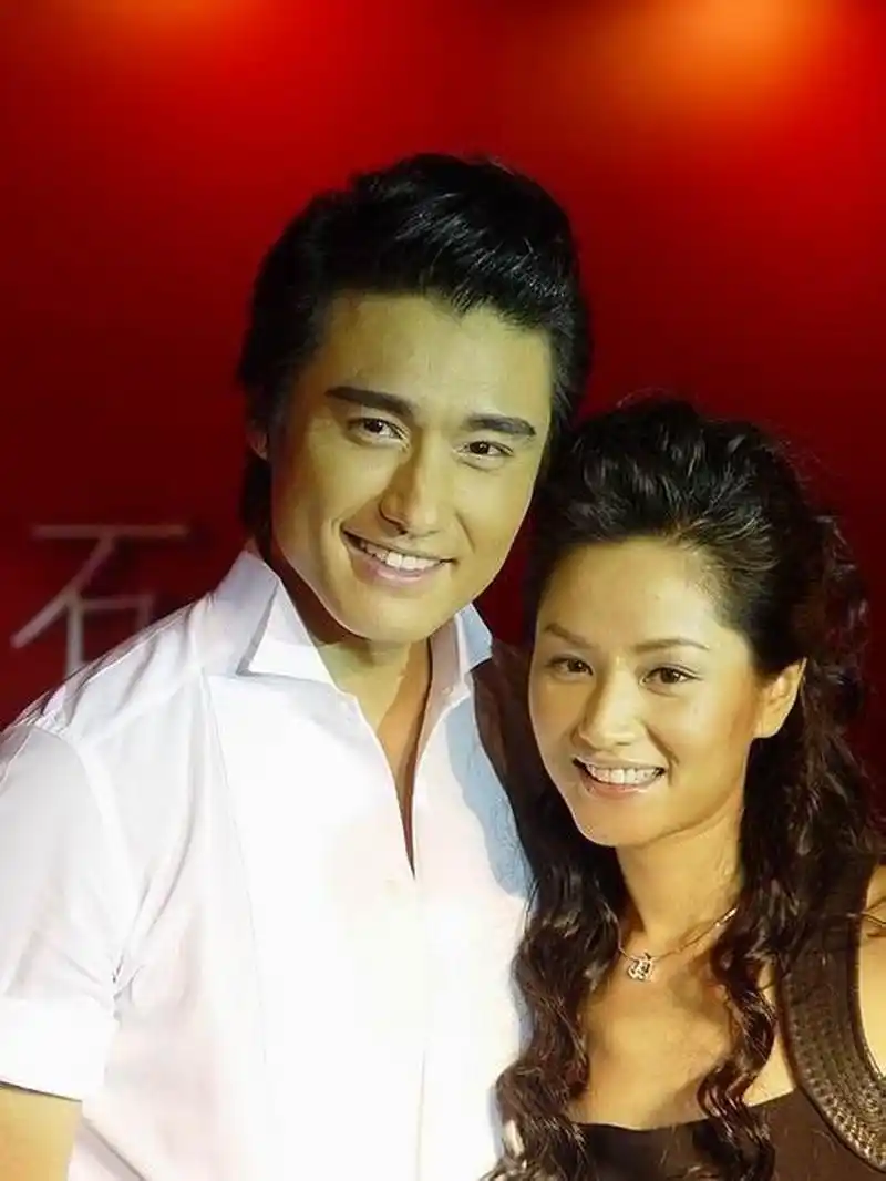 胡兵和瞿颖是内地的初代超模cp,认识那么久,居然第一次合体走秀