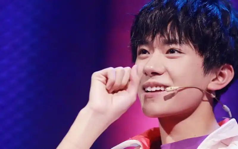 易烊千玺这就是街舞图片桌面电脑壁纸