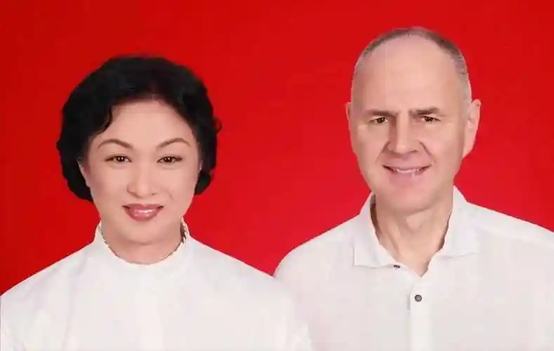 金星与汉斯复婚的甜蜜消息,重燃爱火!