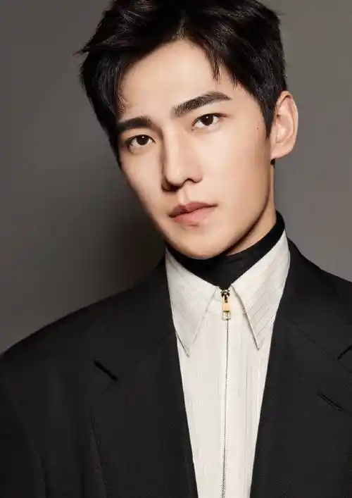 星光大赏阵容官宣#@杨洋正式加盟2020星光大赏,星光璀璨,共赴荣耀