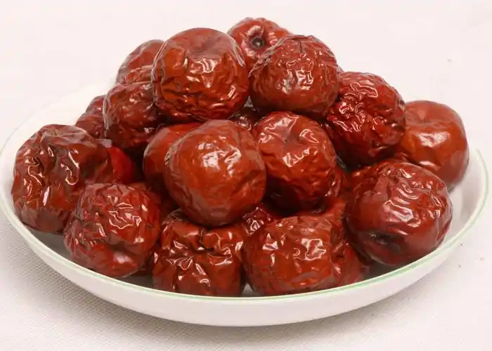 陕西延川县张家河乡庄头一带盛产狗头枣,栽培较多.