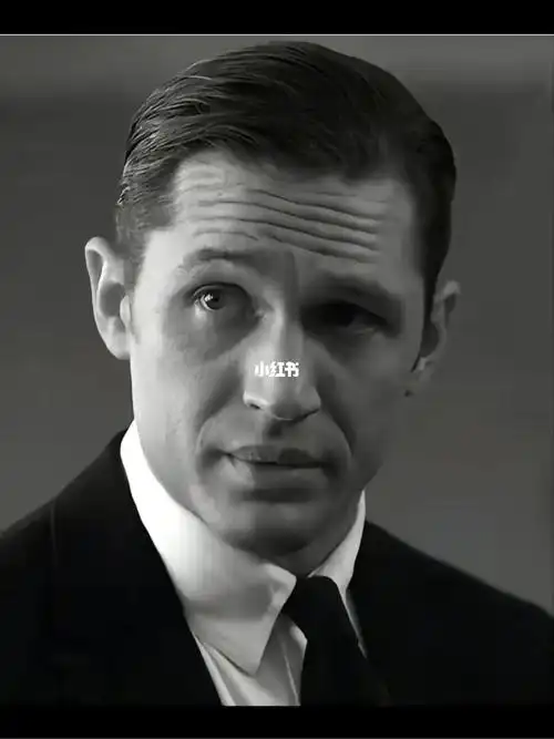 来一张汤姆哈迪