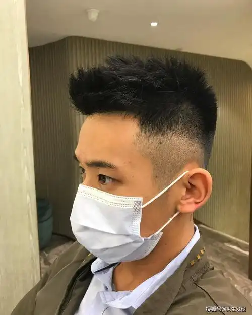 2021年"新帅气"男生发型,建议大家剪这11款造型,个性又潮流